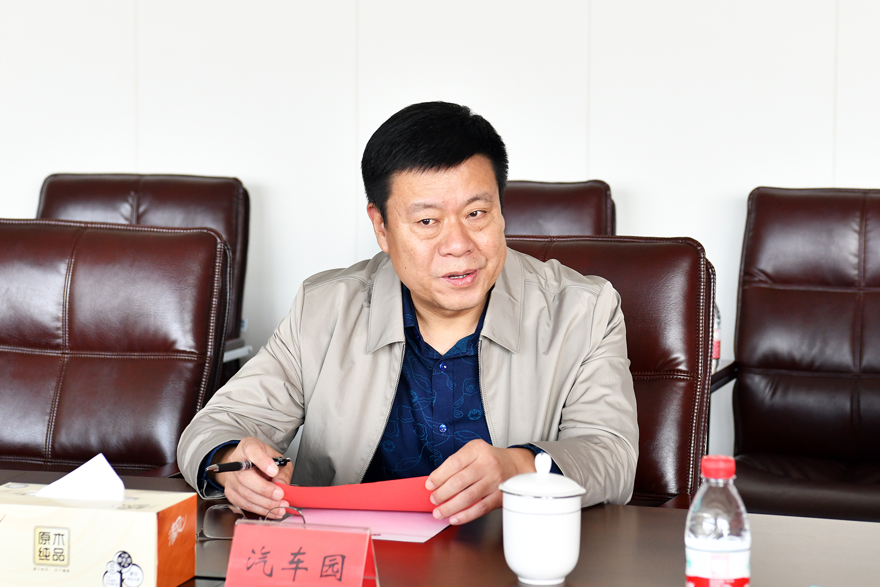 臺(tái)鈴長(zhǎng)續(xù)航電動(dòng)車(chē)